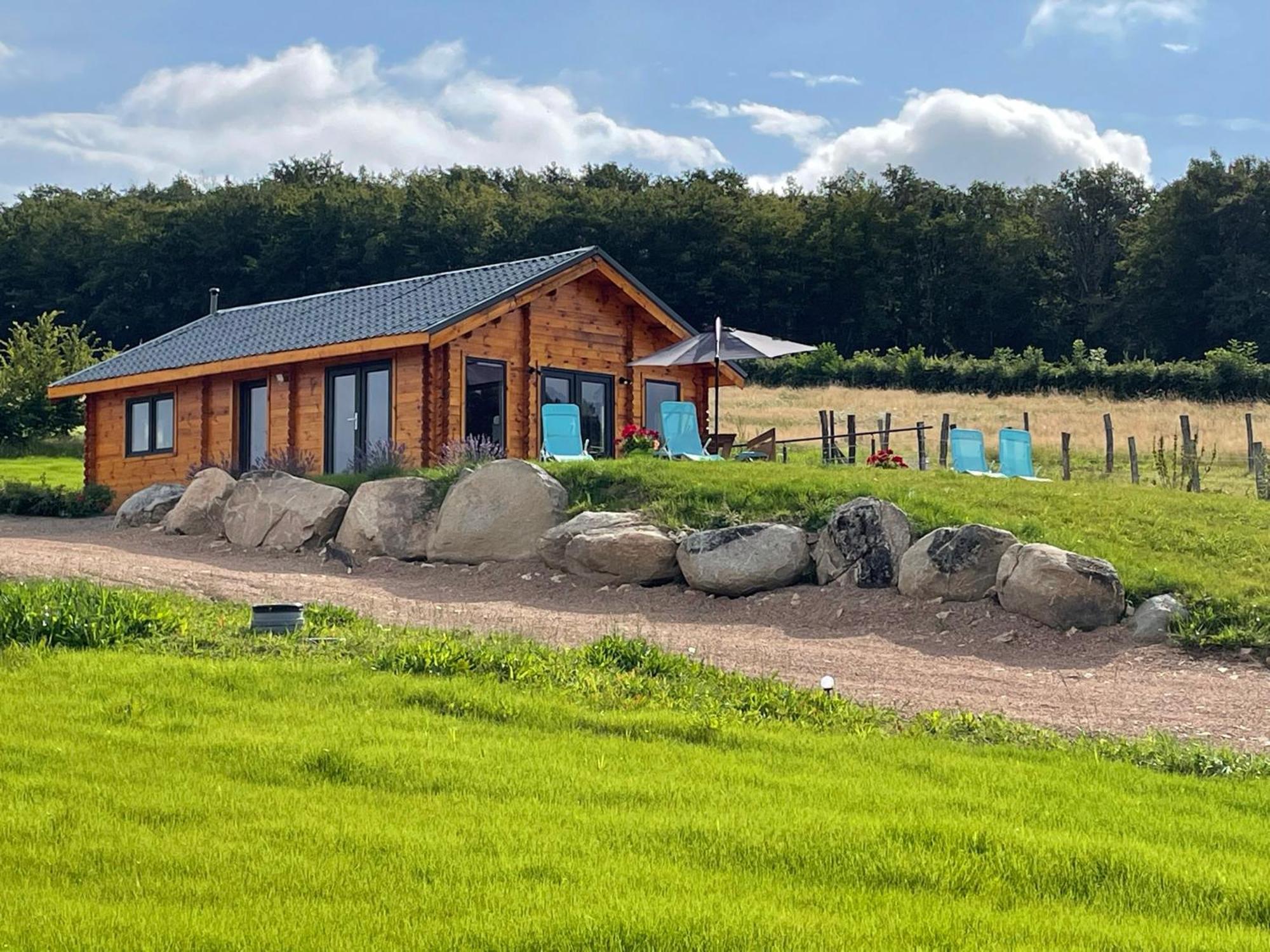 Le Chalet Du Crescent Saint-Germain-des-Champs Zewnętrze zdjęcie
