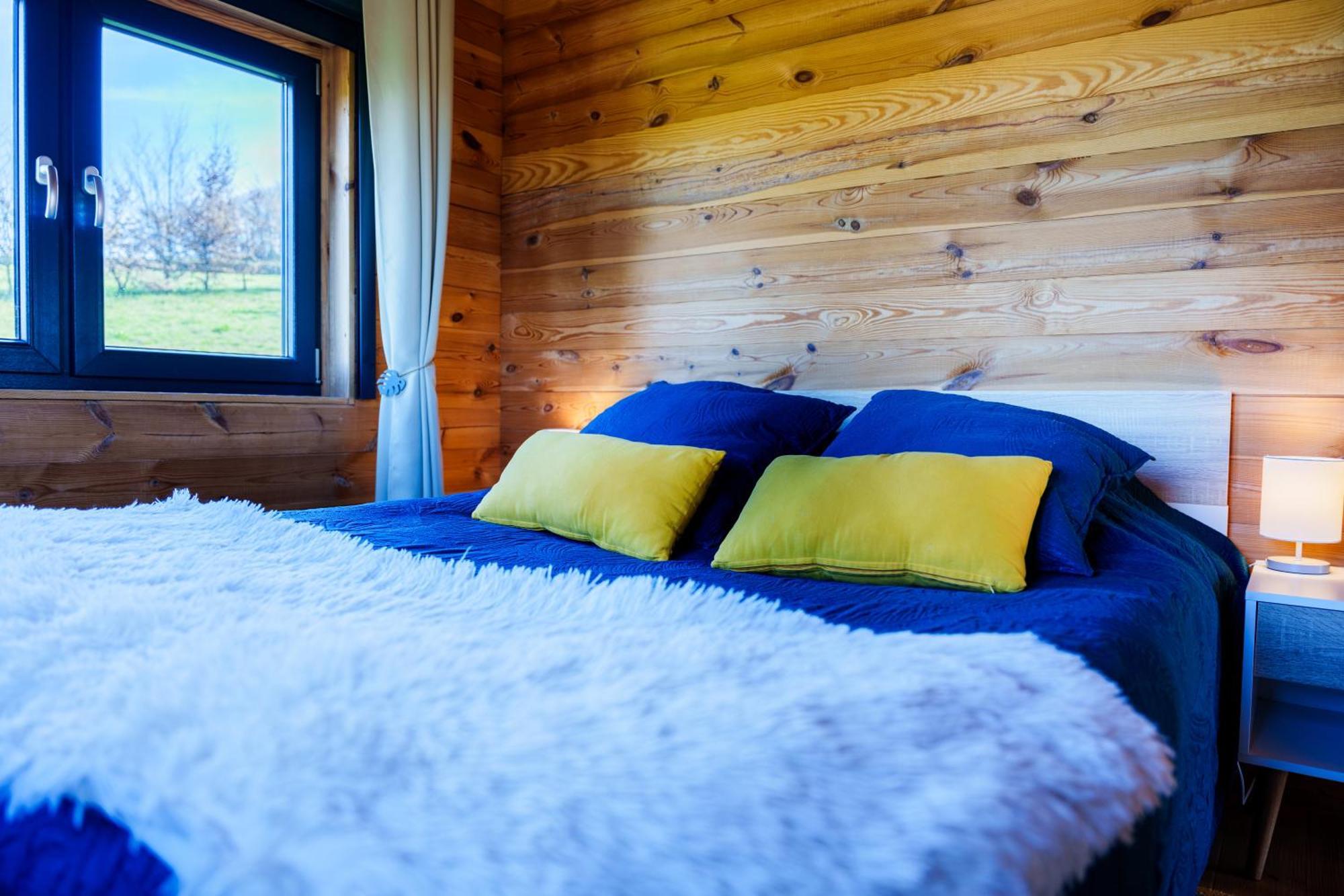 Le Chalet Du Crescent Saint-Germain-des-Champs Zewnętrze zdjęcie